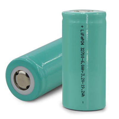 Kann ich eine Zylinderbatterie aufladen?